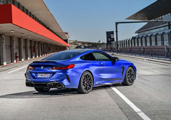 Pirelli выпустил шины для BMW M8