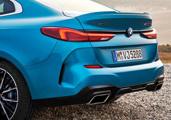 BMW показал четырёхдверное купе 2 серии
