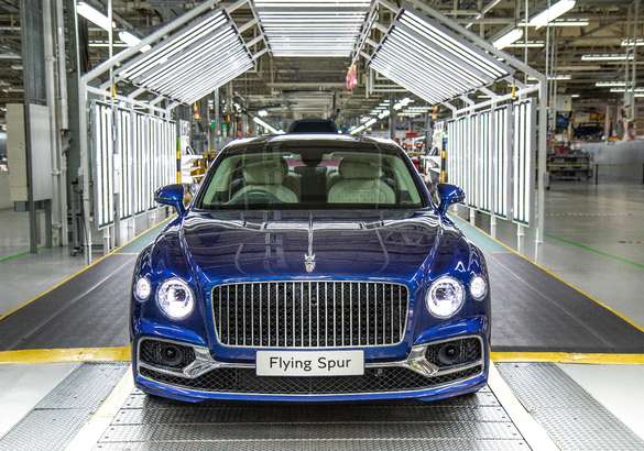Bentley запустил производство нового Flying Spur