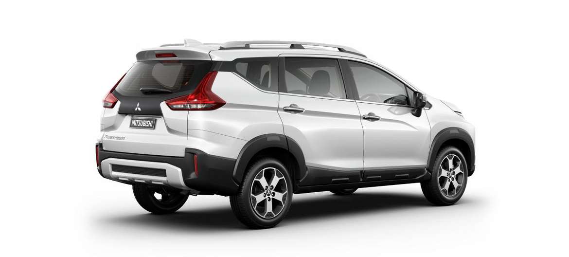 Mitsubishi показал внедорожную версию Xpander