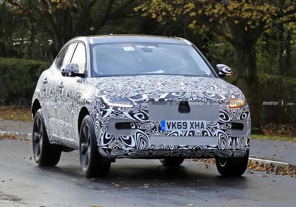 Jaguar готовит рестайлинговую версию E-Pace