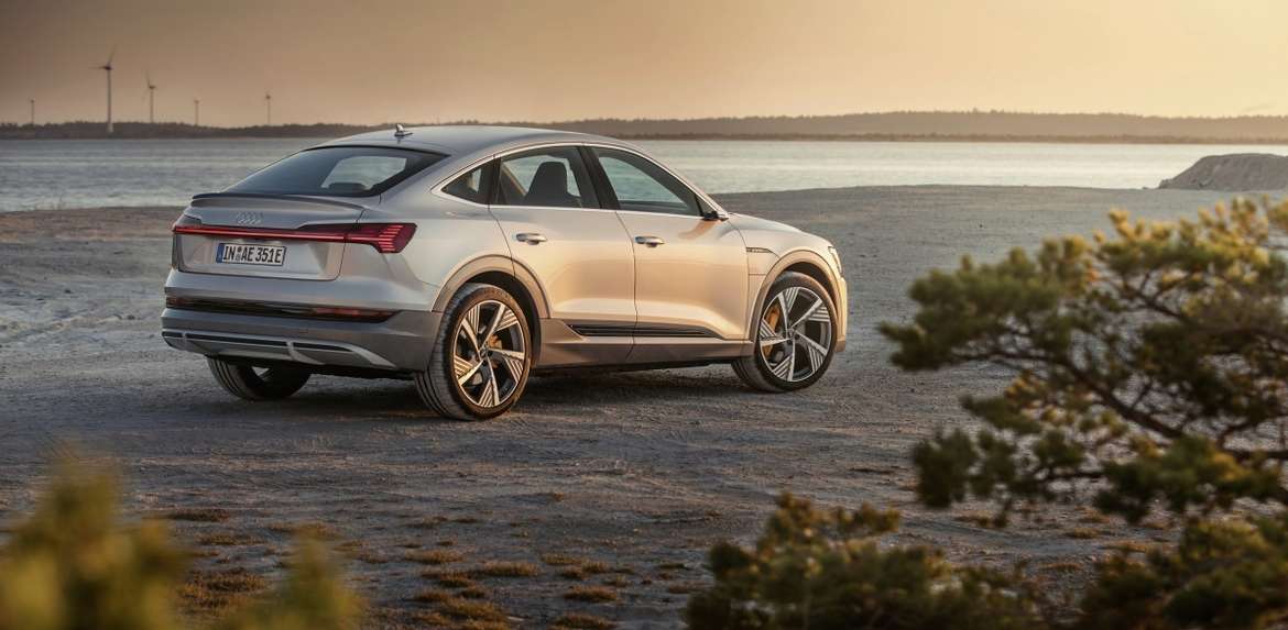 Audi показала новый e-tron Sportback