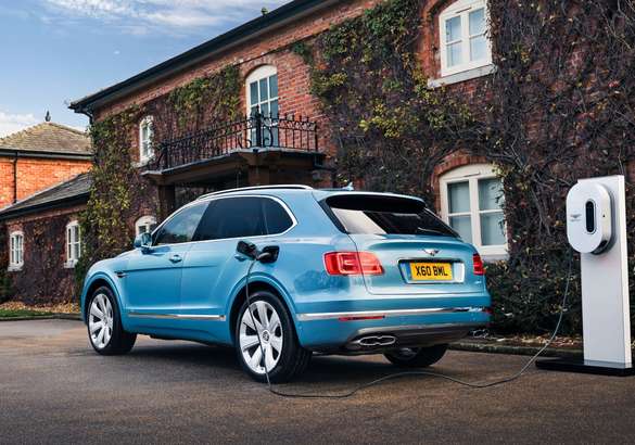 Кроссовер Bentley Bentayga стал доступен в семиместной версии