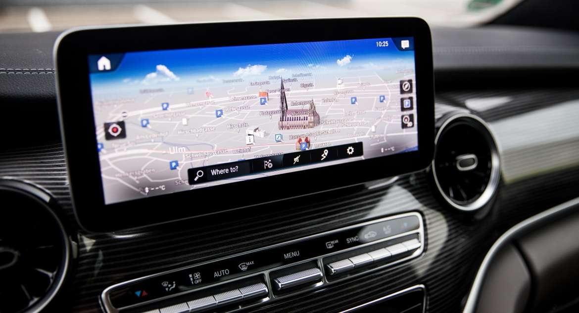 Mercedes-Benz V-Class получит систему MBUX