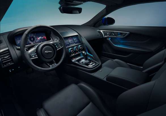 Jaguar официально представил обновленный F-Type