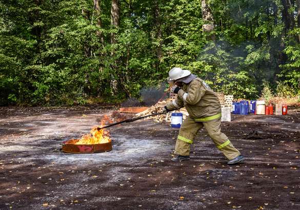 Тест автомобильных огнетушителей: «Фаэкс», «АПТВ», «РИФ», «Ярпожинвест», Airline и «МИГ»