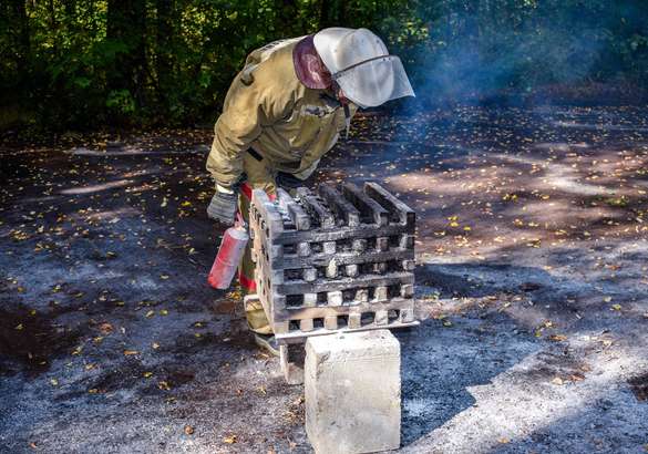Тест автомобильных огнетушителей: «Фаэкс», «АПТВ», «РИФ», «Ярпожинвест», Airline и «МИГ»