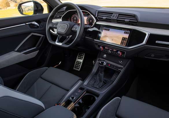 Audi открыл прием заказов на новый купеобразный Q3