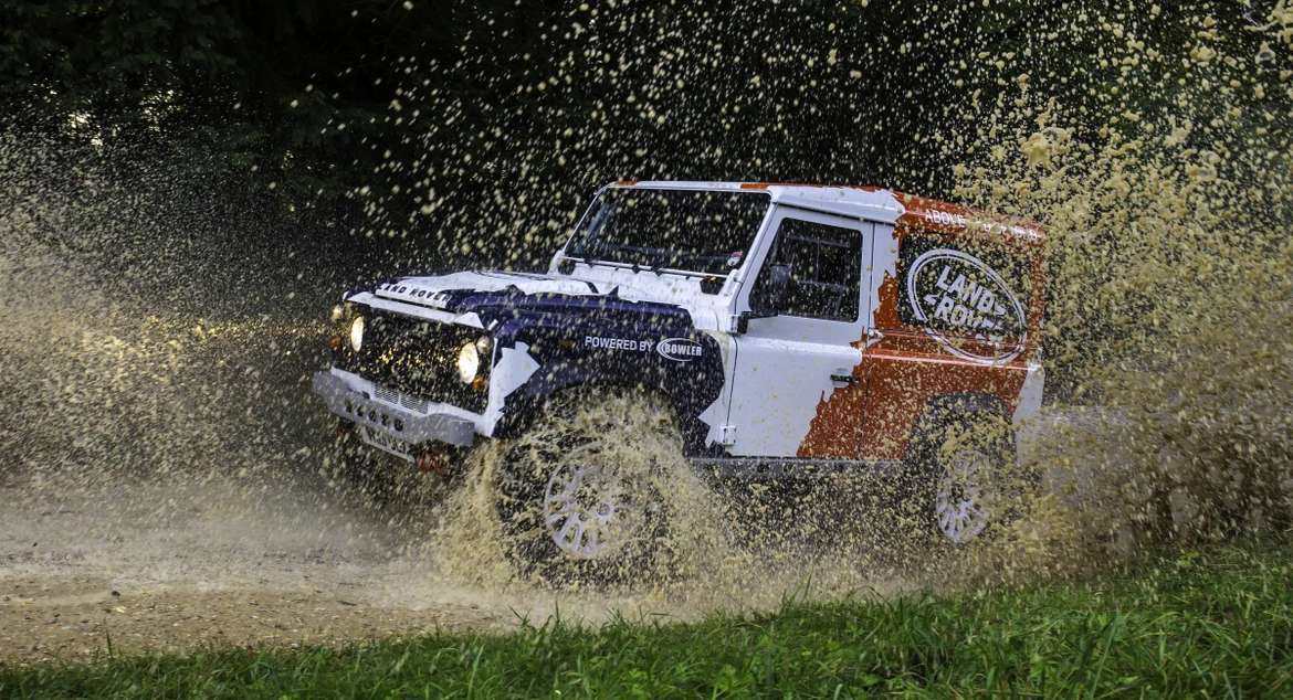 Jaguar Land Rover выкупил компанию Bowler