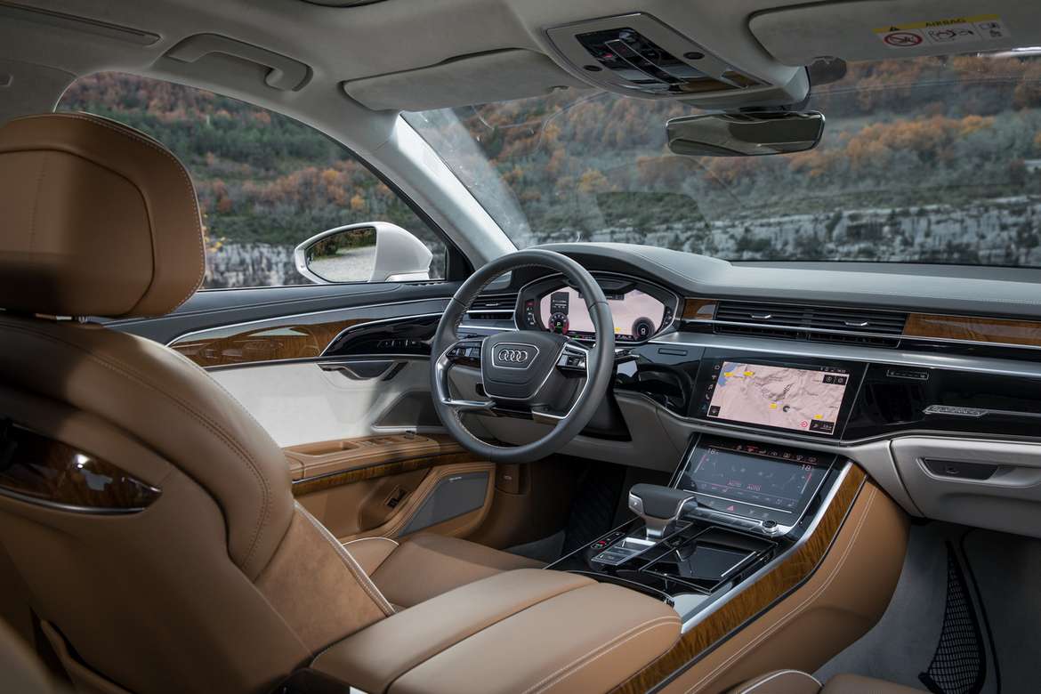 Тест-драйв Audi A6 45 TFSI и Audi A8 60 TFSI: установка на победу