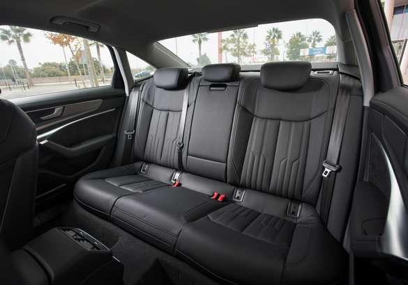 Тест-драйв Audi A6 45 TFSI и Audi A8 60 TFSI: установка на победу
