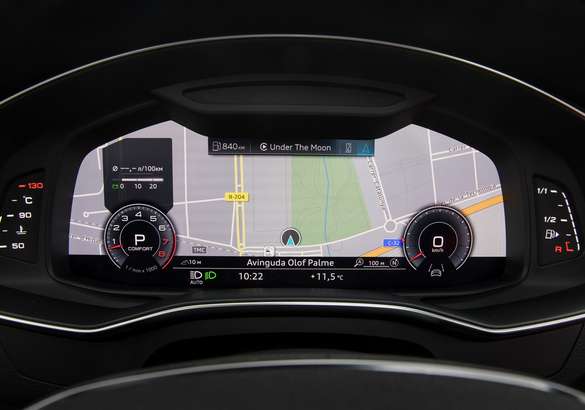 Тест-драйв Audi A6 45 TFSI и Audi A8 60 TFSI: установка на победу