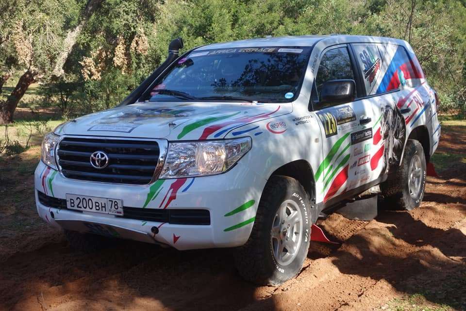 Россияне рвутся к победе в классе «T2» на Africa Eco Race 2020