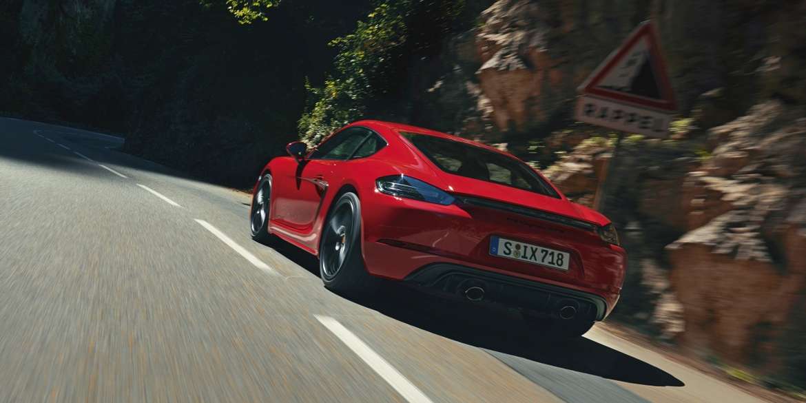 Porsche 718 Cayman и 718 Boxster получили новые версии