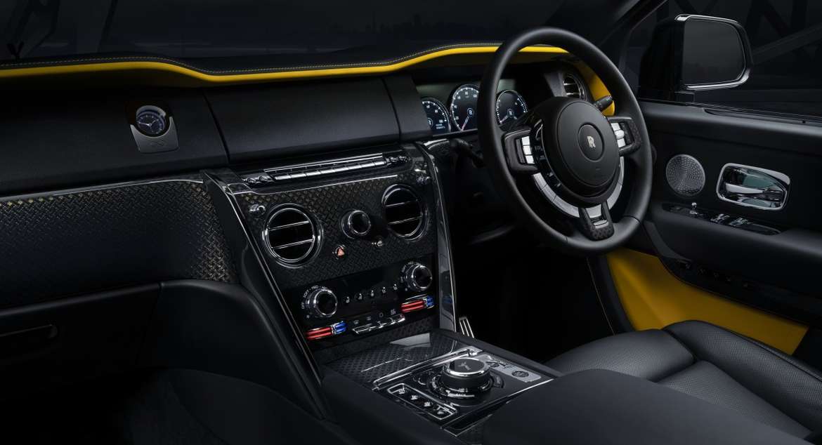 Rolls-Royce представил в России новый Cullinan Black Badge