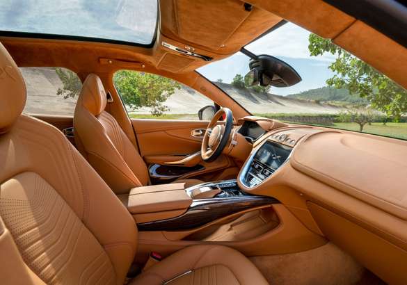 Aston Martin открыл прием заказов на кроссовер DBX в России