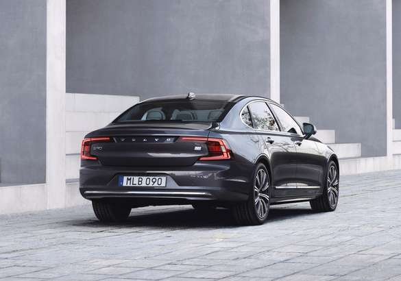 Volvo обновила модели S90 и V90