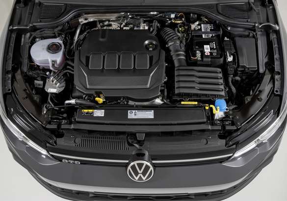 Volkswagen рассекретил сразу три «заряженные» версии нового Golf