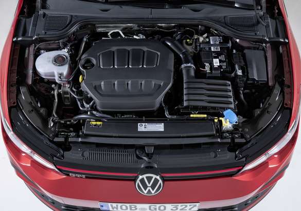 Volkswagen рассекретил сразу три «заряженные» версии нового Golf