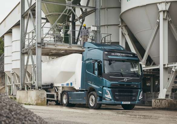 Volvo Trucks представила тяжелые грузовики нового поколения