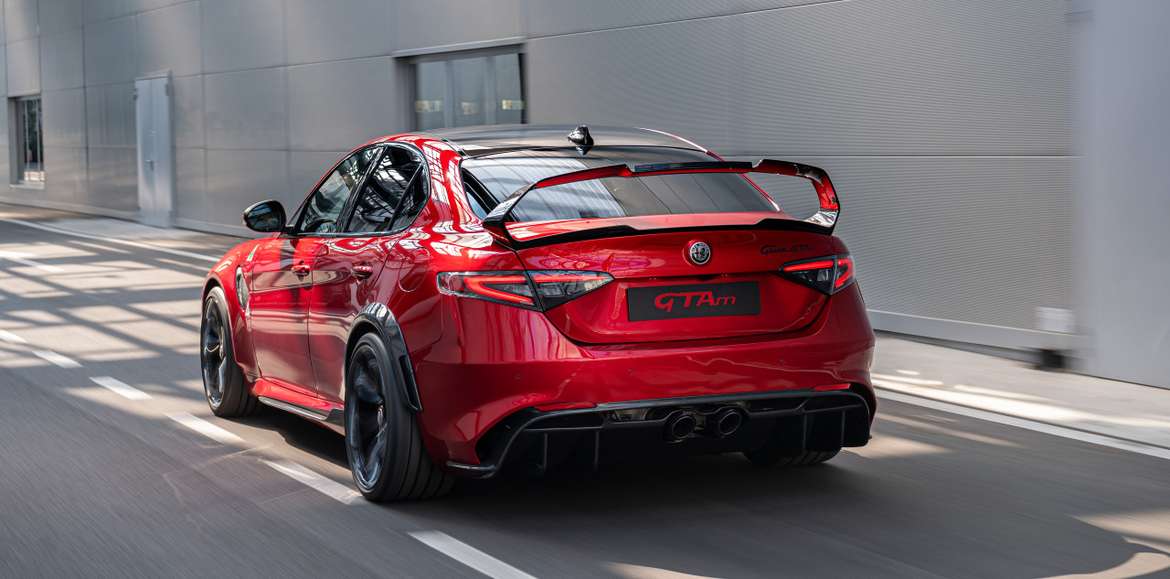 Alfa Romeo представила Giulia в версии GTA