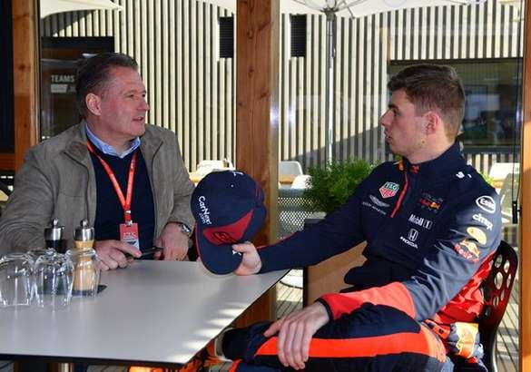 Последний шанс Квята, рекорды Хэмилтона и страдания «Уильямса»: чего ждать в новом сезоне Формулы-1