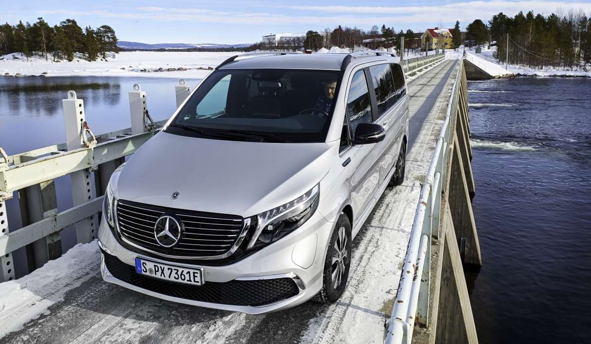 Новый Mercedes EQV прошел арктические тесты