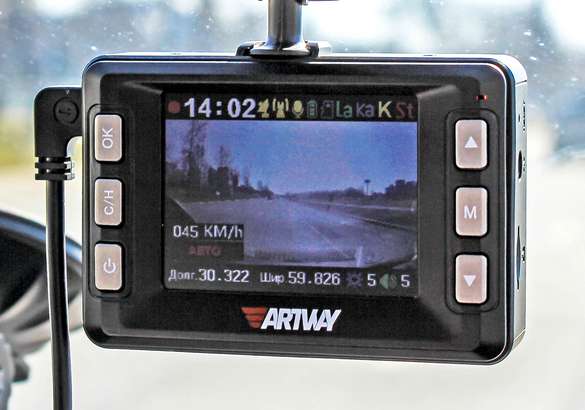 Тест видеорегистраторов с GPS-информатором Navitel R600 GPS, Artway MD-105, Inspector Tornado, Mio MiVue C550, Parkprofi EVO 9000, Neoline G-Tech X74