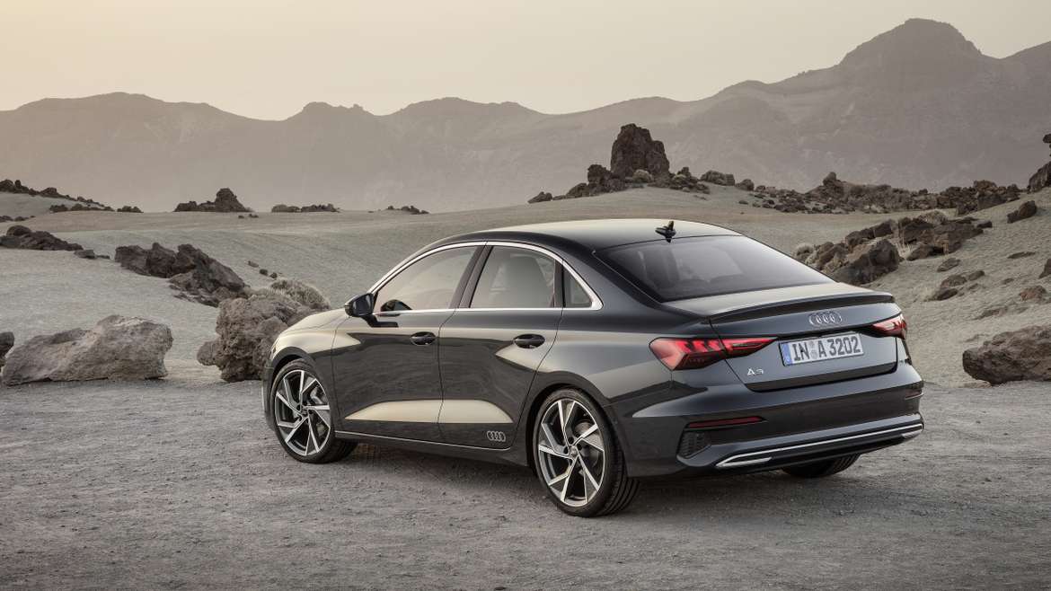 Audi представила новый седан A3