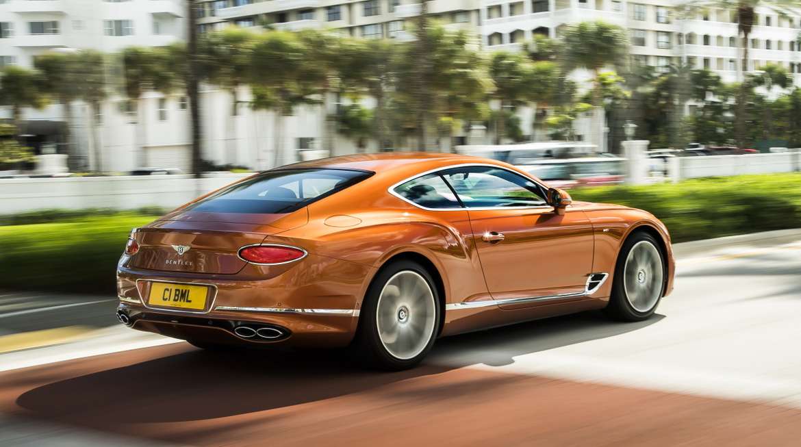 Новый Bentley Continental GT V8 «доехал» до Петербурга