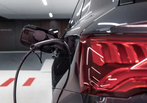 ABT «зарядил» гибридные Audi Q5