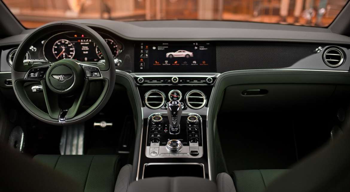 Новый Bentley Continental GT V8 доставлен первым российским покупателям