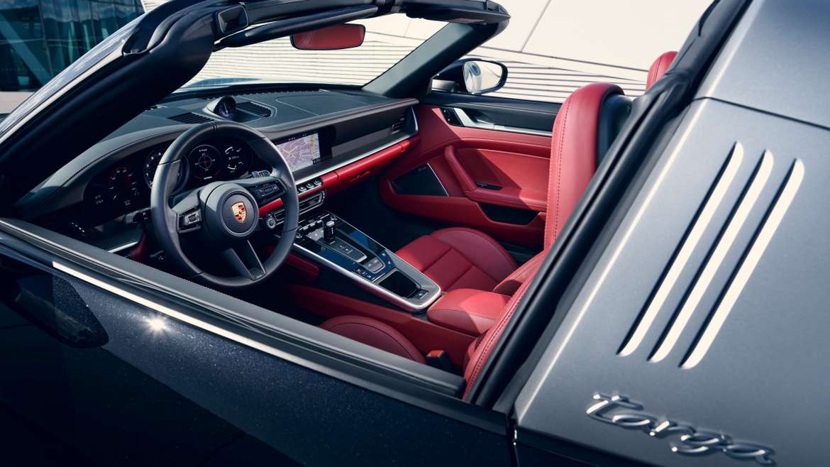 Porsche представил новый 911 Targa