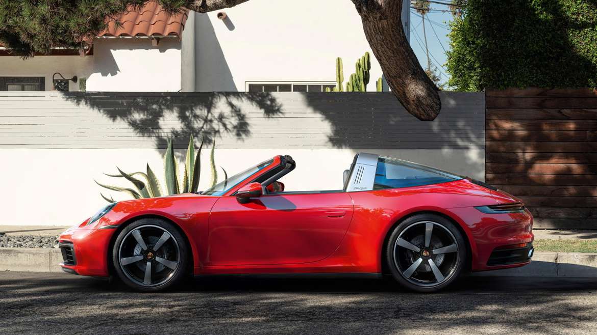 Porsche представил новый 911 Targa