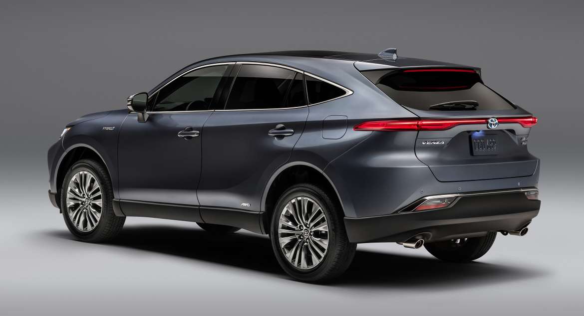 Toyota показала новую Venza
