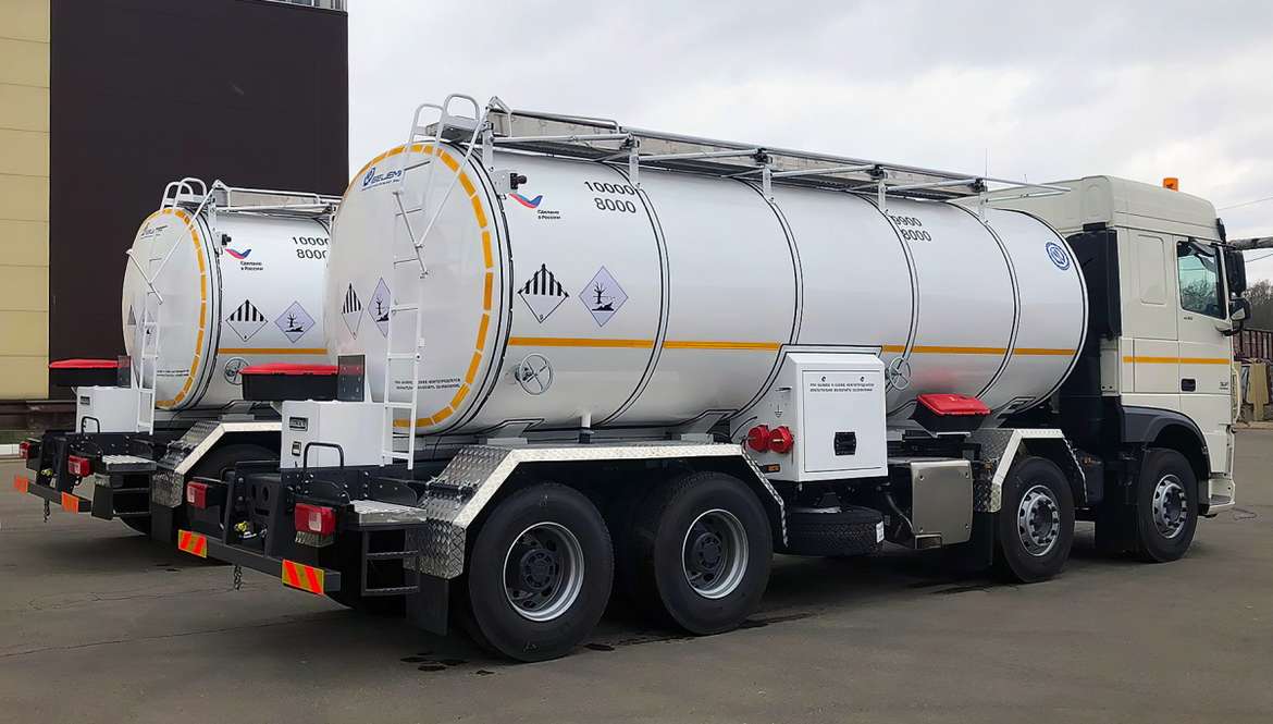 DAF поставил в Приморский край автоцистерны на шасси XF