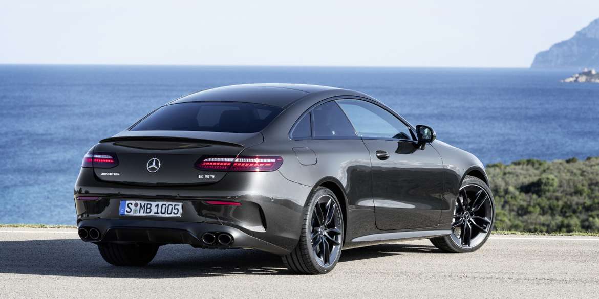 Mercedes обновил купе и кабриолет E-Class