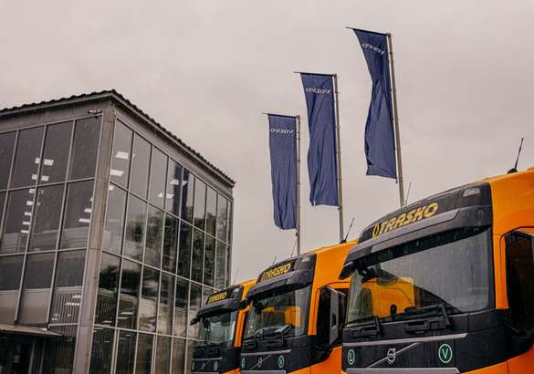 Volvo Trucks поставила «Траско» 20 седельных тягачей