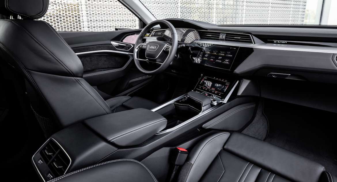 Audi e-tron получил российский ценник