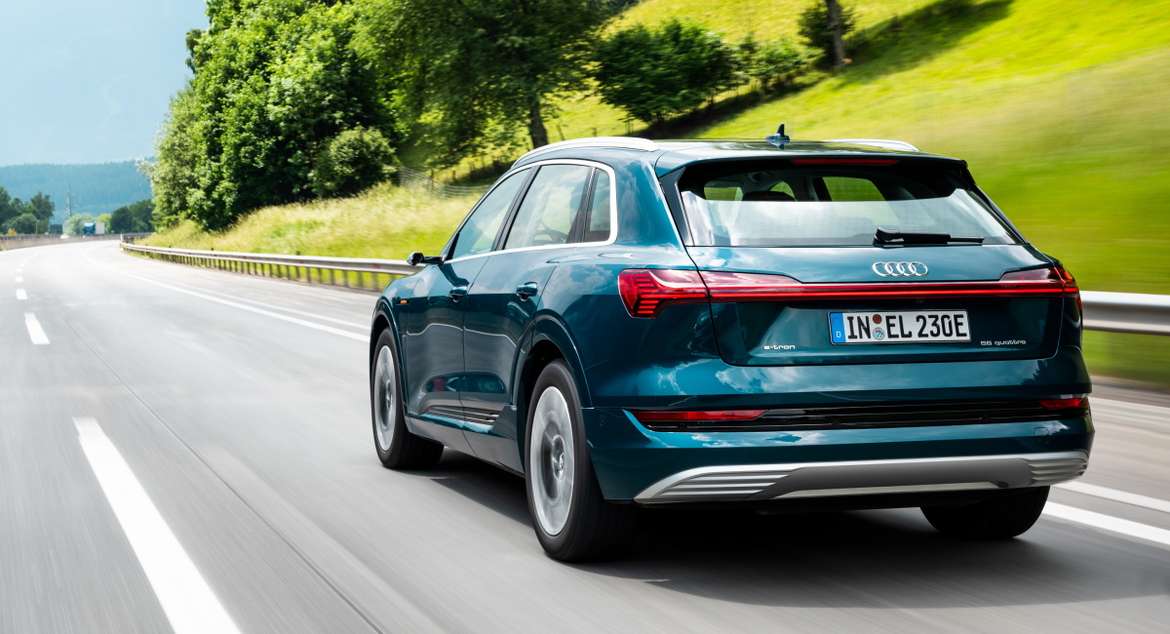 Audi e-tron получил российский ценник