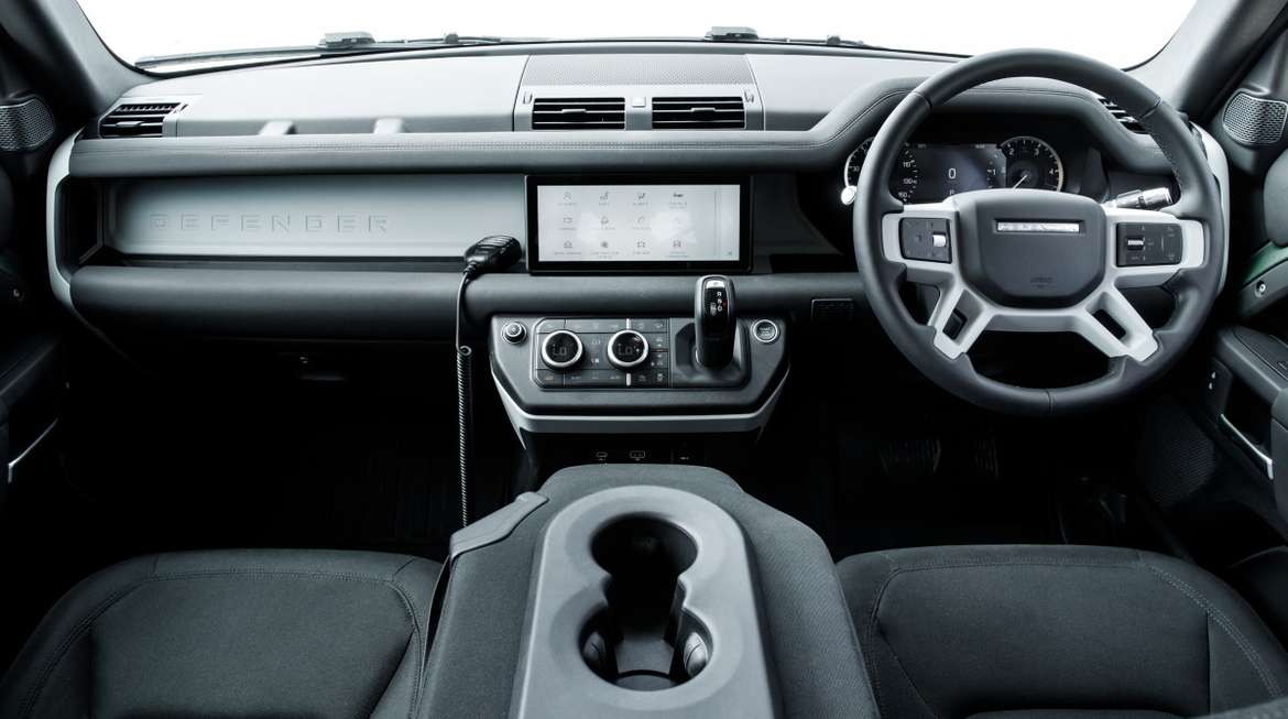 Новый Land Rover Defender доступен для заказа в России