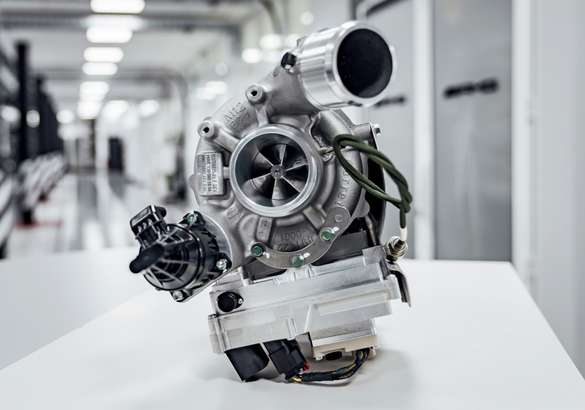 Автомобили Mercedes-AMG получат электрифицированный турбокомпрессор