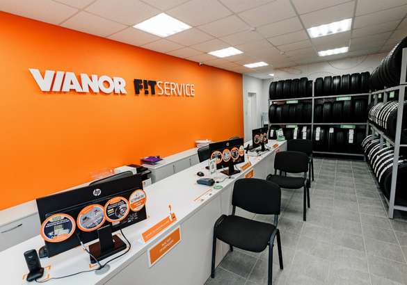 Vianor и FIT Service открыли первую в России совместную станцию