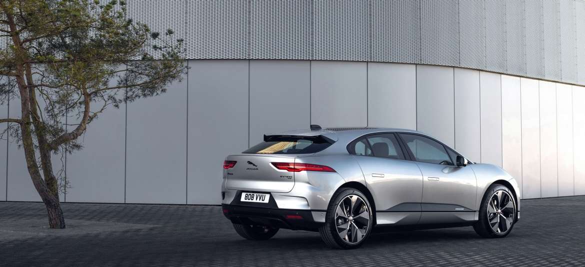 Jaguar обновил I-Pace