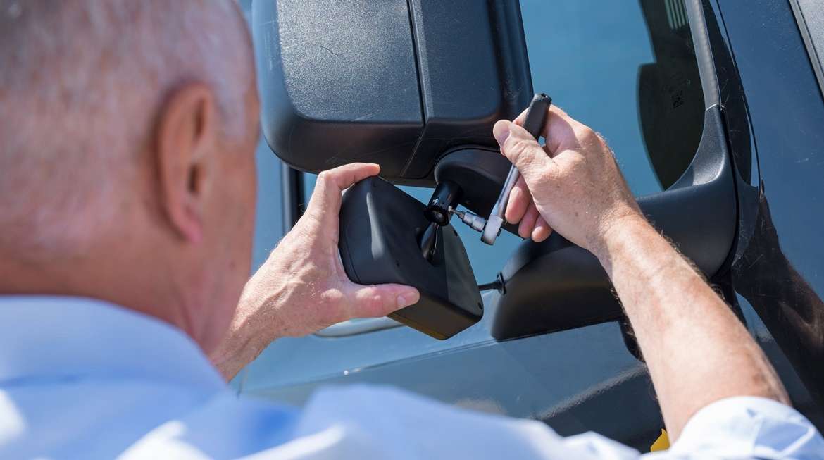 Continental запустил продажи новаторской системы безопасности для грузовиков