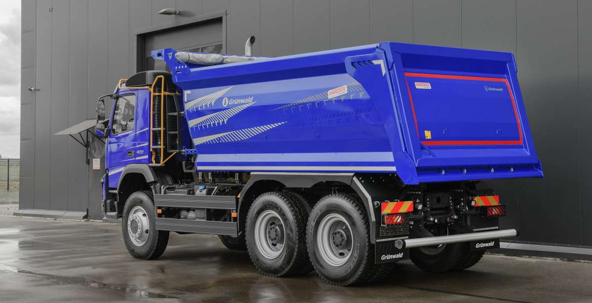 Volvo и Grunwald показали новый полноприводный самосвал