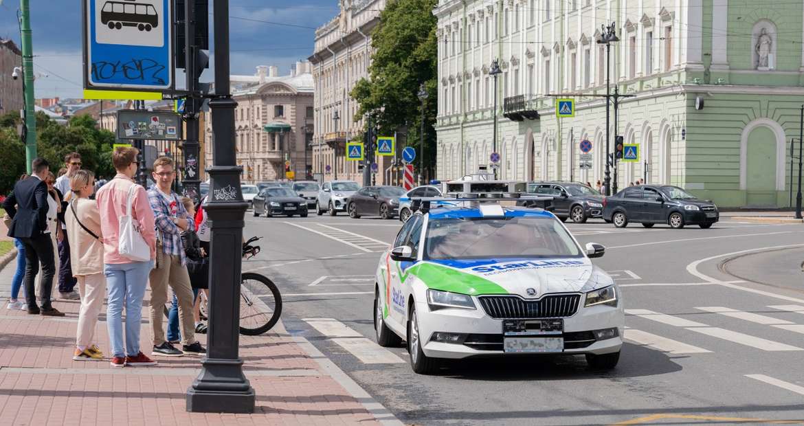 Строго по правилам: на улицах Петербурга впервые испытали беспилотный автомобиль