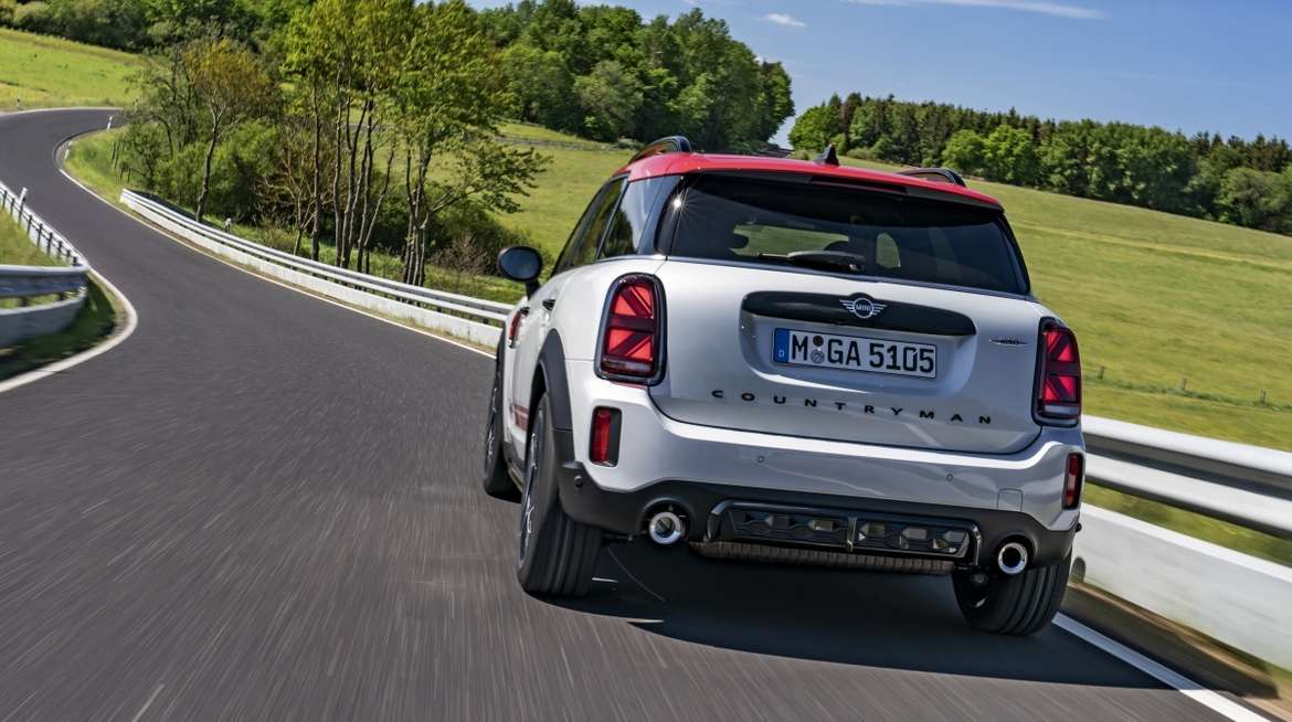 Mini представил новый Countryman в топ-версии John Cooper Works