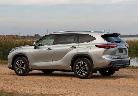 Новый Toyota Highlander получил российский ценник
