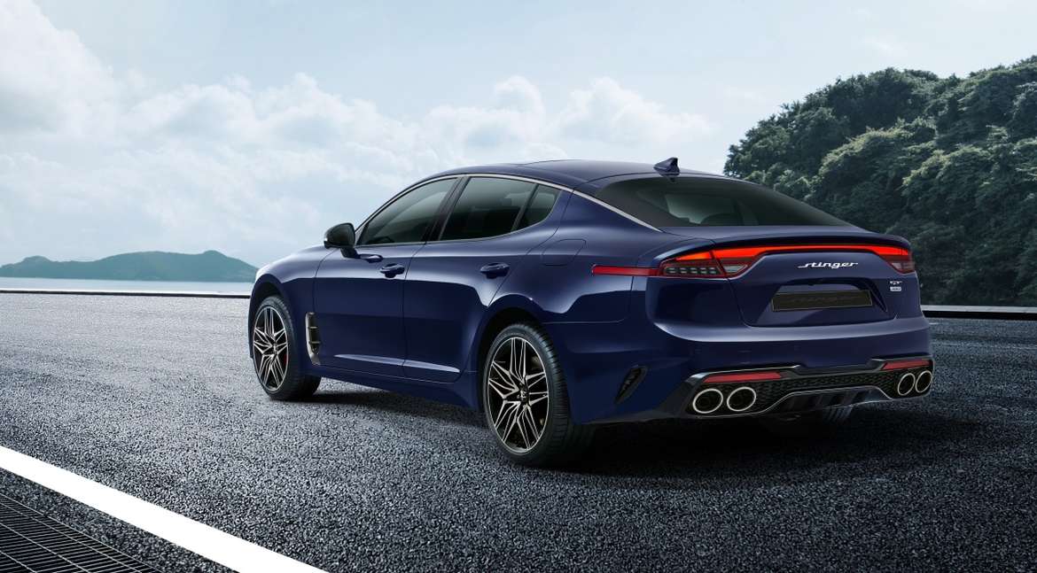 Kia показала обновленный Stinger
